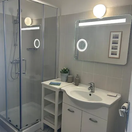 شقة Superbe 2 Pieces Vue Mer, Piscine, Parking
