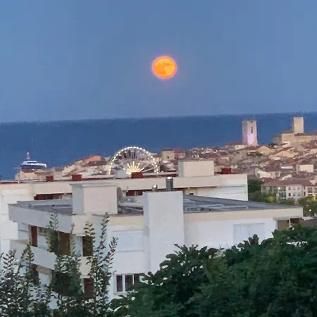 Apartment Superbe 2 Pieces Vue Mer, Piscine, Parking