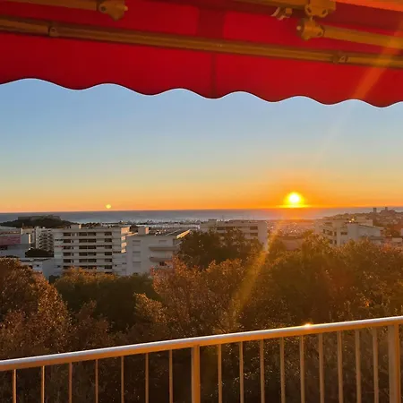 Apartment Superbe 2 Pieces Vue Mer, Piscine, Parking