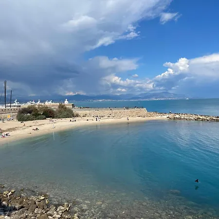 Superbe 2 Pieces Vue Mer, Piscine, Parking * أنتيب