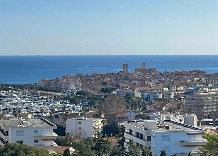 Superbe 2 Pièces Vue Mer, Piscine, Parking Appartement